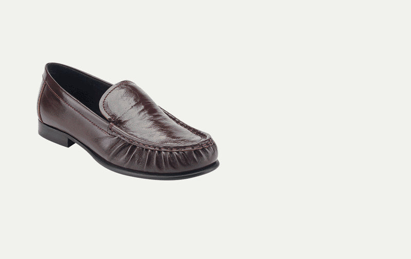 Editorial banner featuring Mazle Leather Loafer