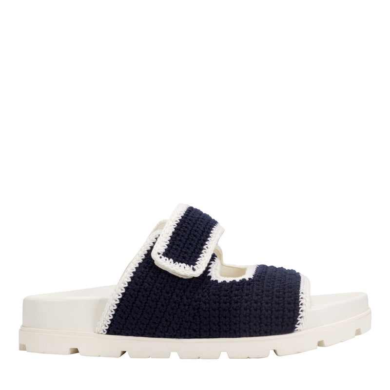 Brinleys Footbed Sandal